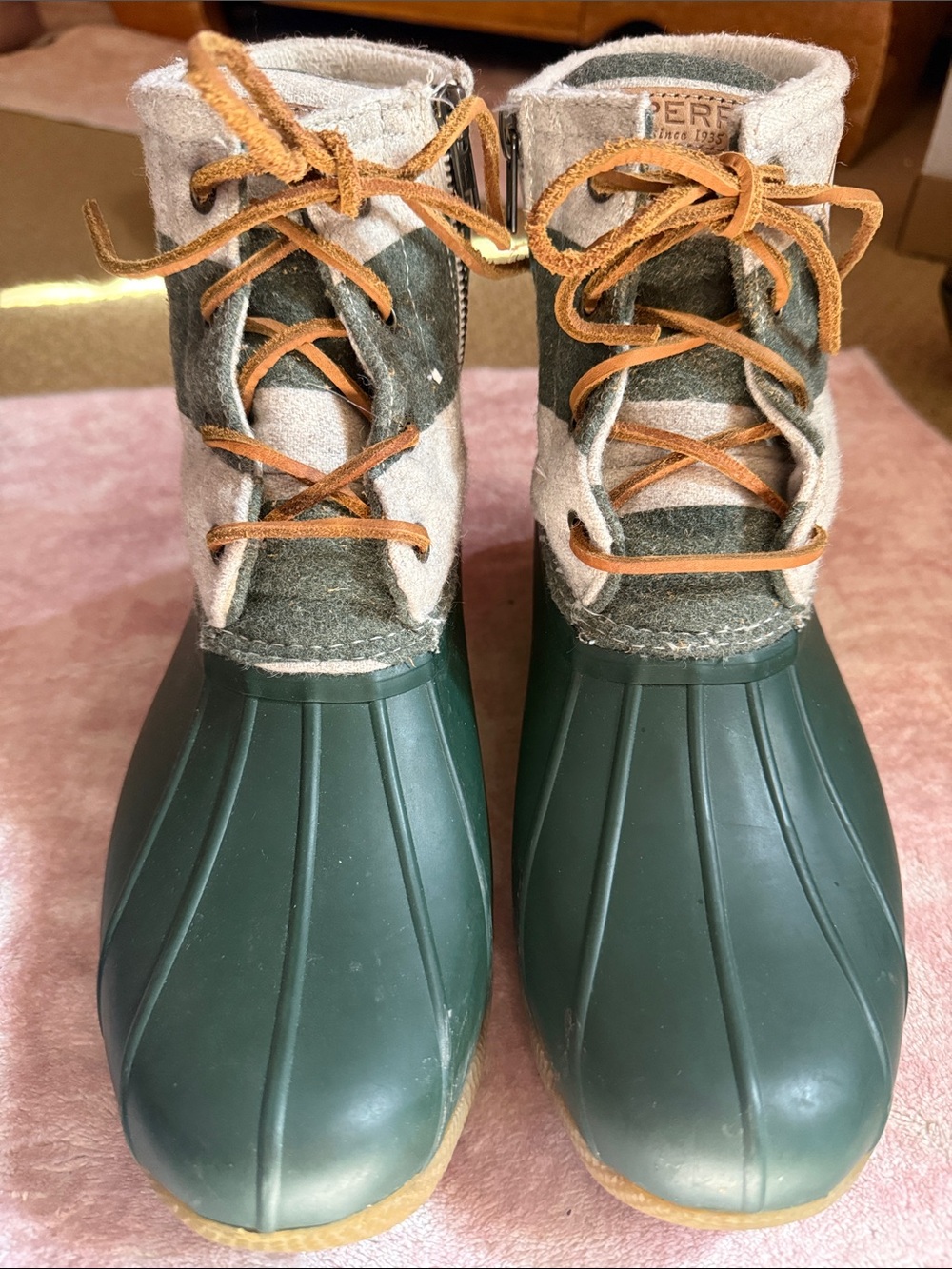 Sperry Green Rubber Duck Boots with Tan Laces
Love the Stripes